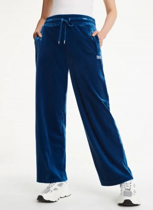 Blue Women's Dkny Platinum Velour Relaxed Jogger Pants | 567DRPHYN