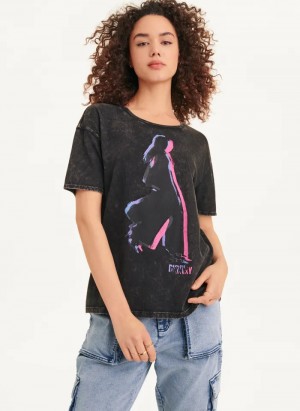 Charcoal Women's Dkny Short Sleeve Walking Girl T Shirts | 364SKGPYU
