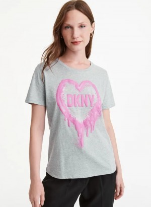 Grey Women's Dkny Spray Paint Heart T Shirts | 719VPBLKF