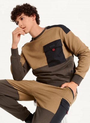Olive Men's Dkny Colorblock Crew With Cargo Pocket Sweaters | 175YGVDSC