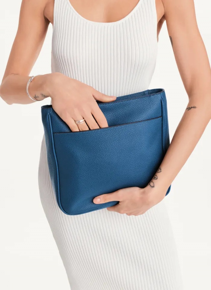 Blue Women's Dkny Maxine Messenger Bags | 630TPCHYB
