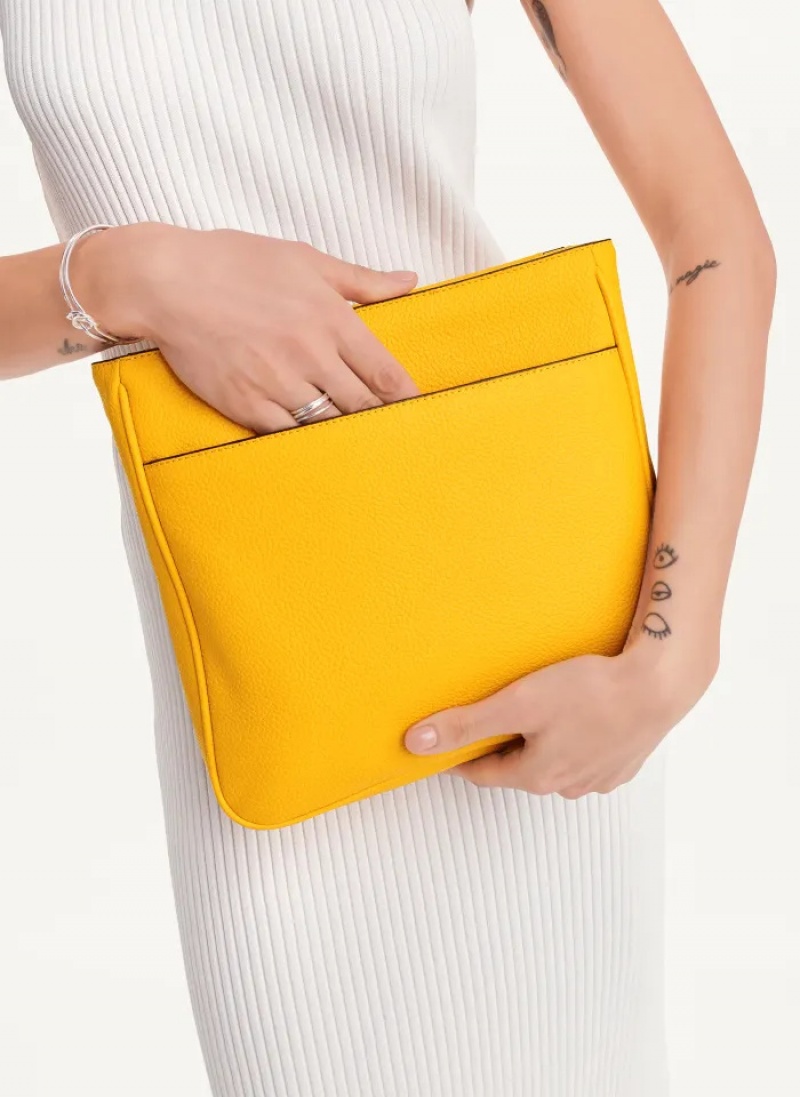 Yellow Women's Dkny Maxine Messenger Bags | 401LSYWKG